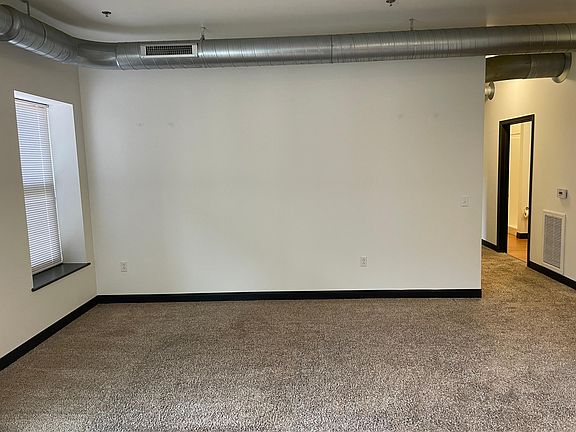 4th image of 113 N Pennsylvania Ave #201