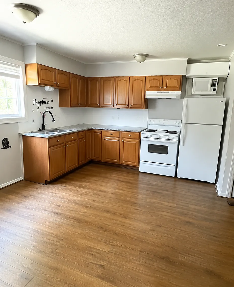 1 bed, 585 sqft, $900 — Photo 1