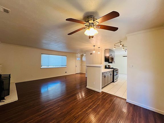 4th image of 8212 Cedar Crest Way