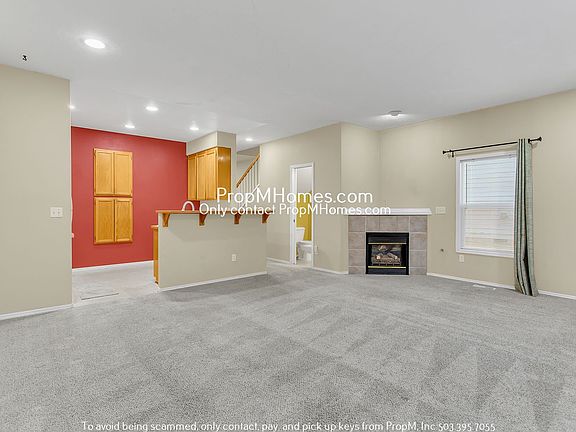 5th image of 3176 NE 13th Pl