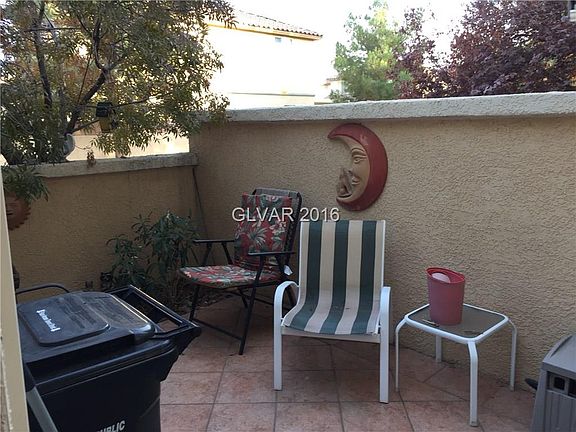 3rd image of 925 Graceful Moon Ave