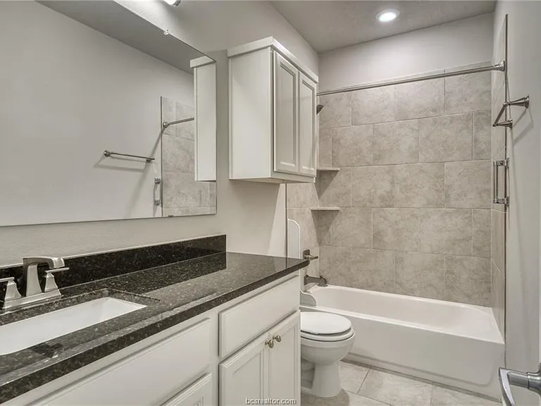 3900 Yukon Ln — Photo 15