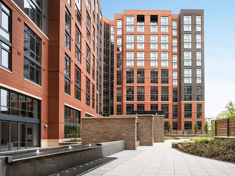 Union Place — Photo 27
