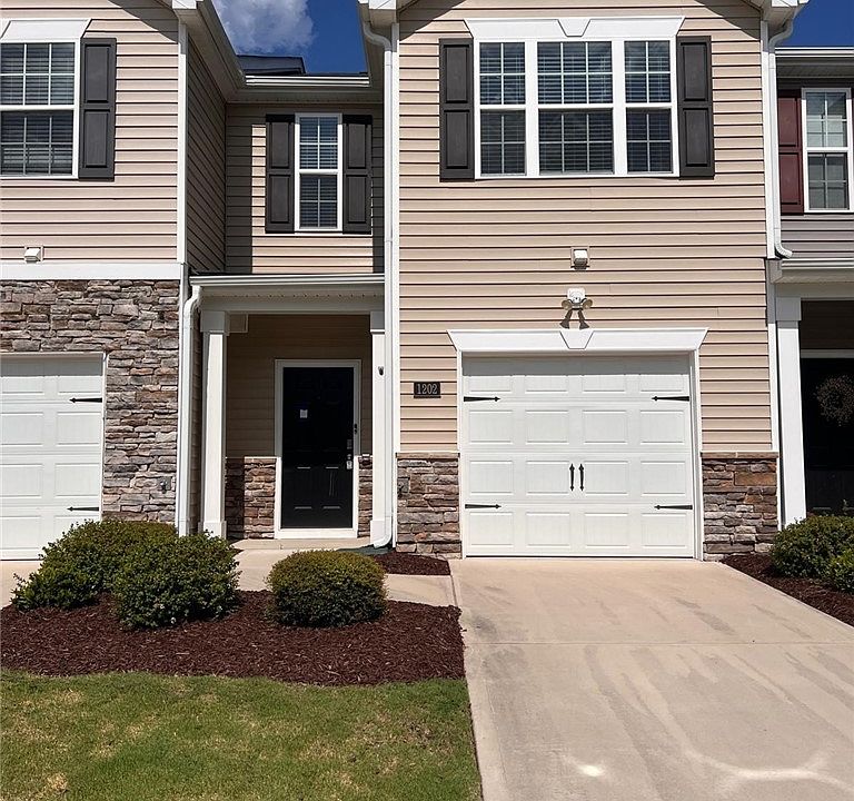 1st image of 1202 Gracie Ln