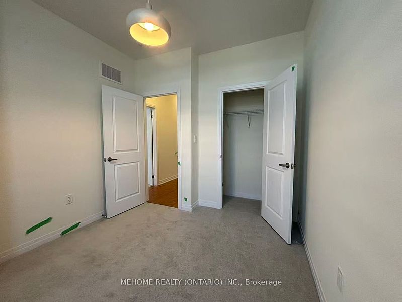 Richmond Hill Townhouse for rent - 4 Bedrooms — photo 25