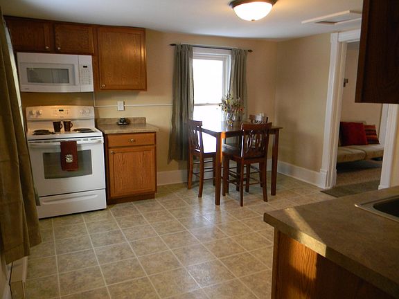 2nd image of 1700 Johnson St #2