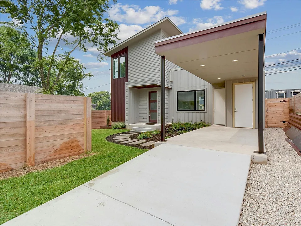 313 Blackson Ave #B