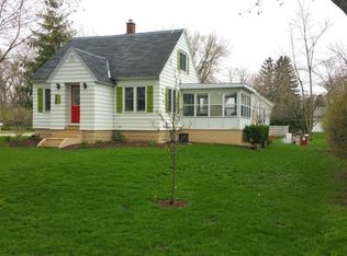 154 E 37th St, Holland, MI 49423