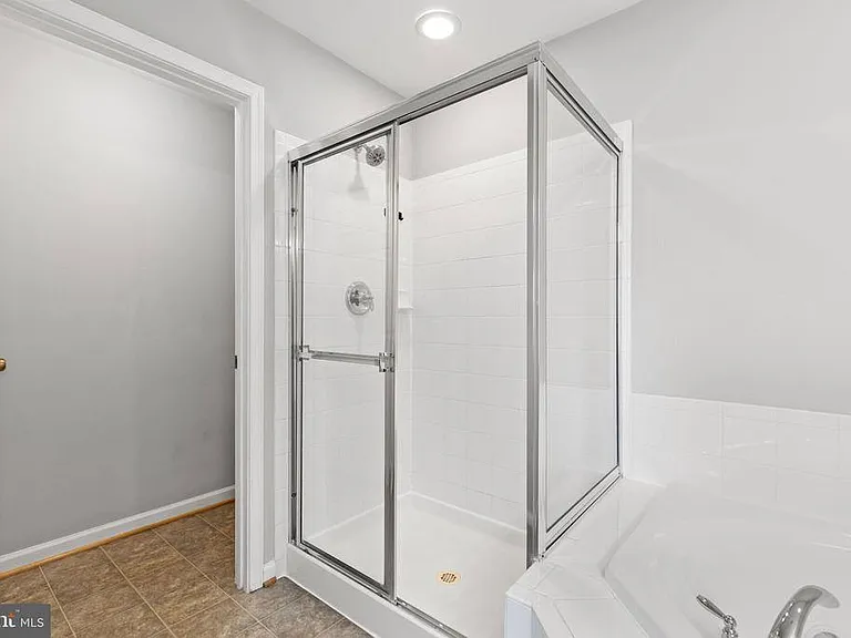 3329 Anne De Bourgh Dr — Photo 33