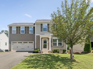 5020 Godwins Landing Dr, Remington, VA 22734