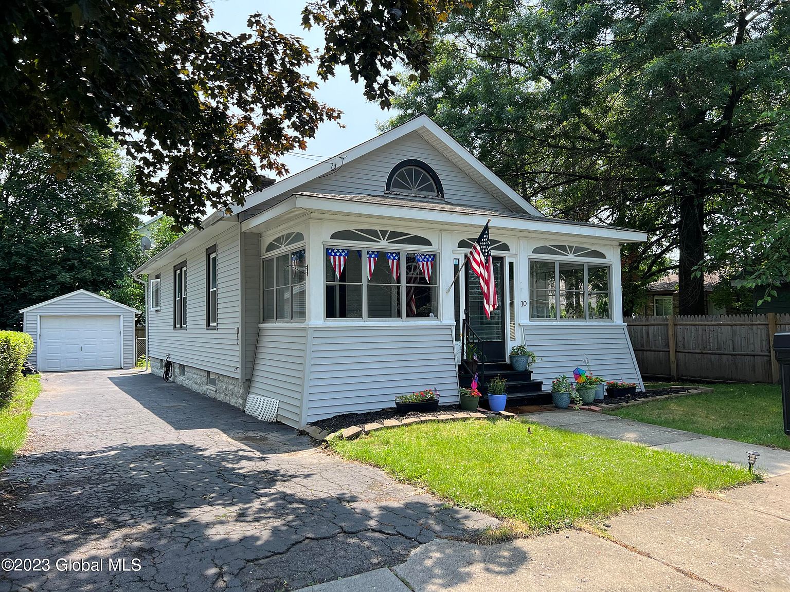 10 Lincoln Terrace, Rensselaer, NY 12144 Zillow