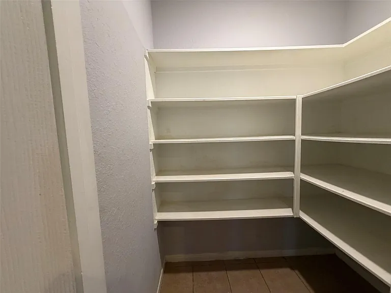 8023 Clover Leaf Dr — Photo 14