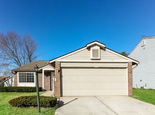 4132 Luxembourg Cir E, Indianapolis, IN