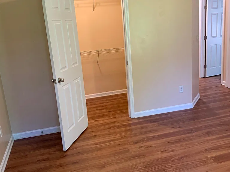 950 Watsonia Dr — Photo 18