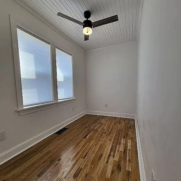 Front office/spare room.