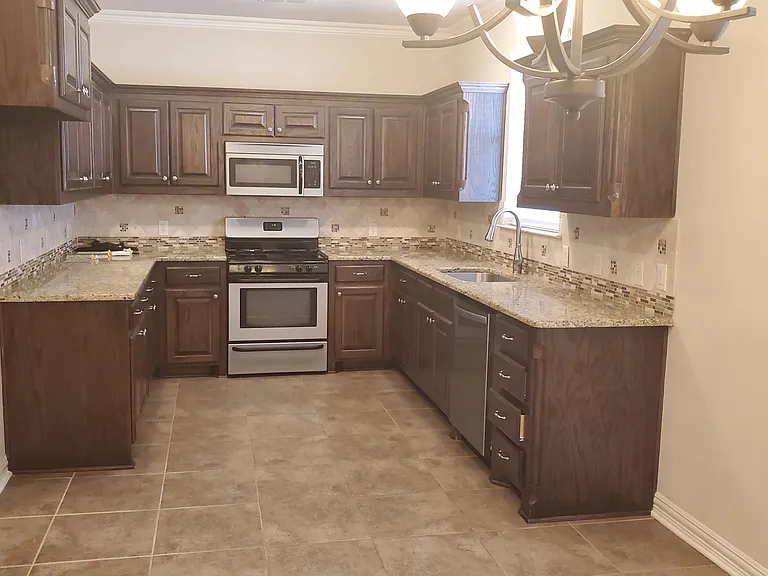 1125 Northwood Ln — Photo 9