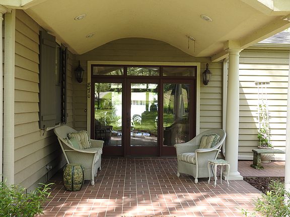 Covered Front Porch