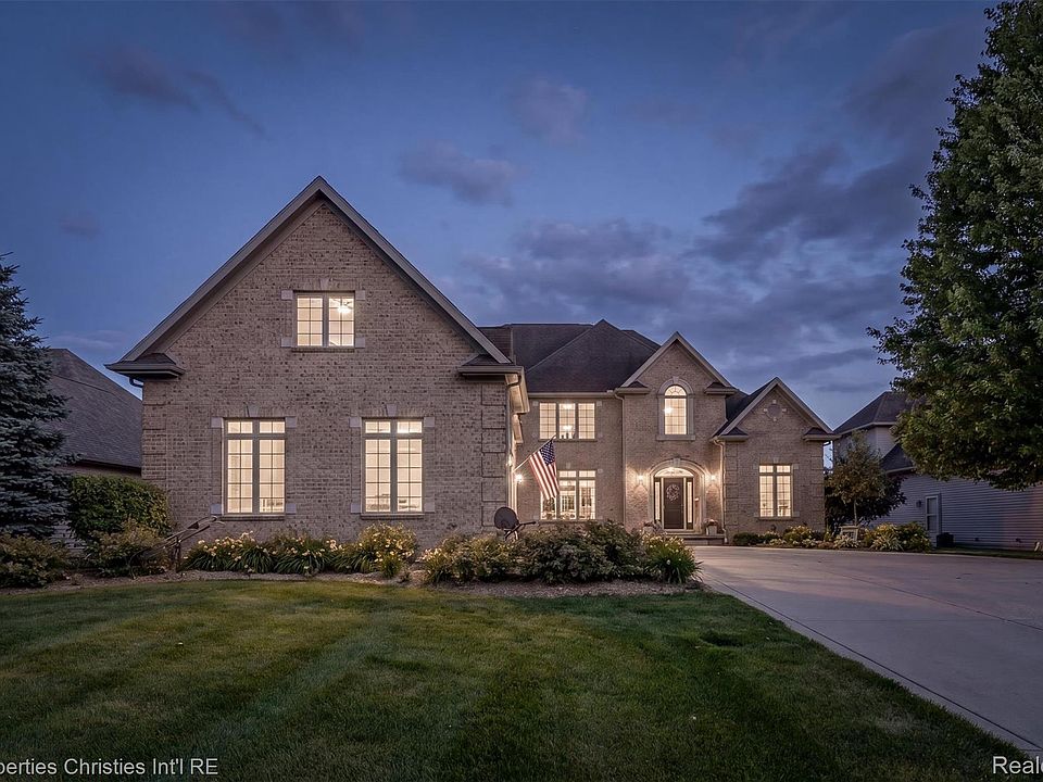 1st image of 595 Ridge Point Dr
