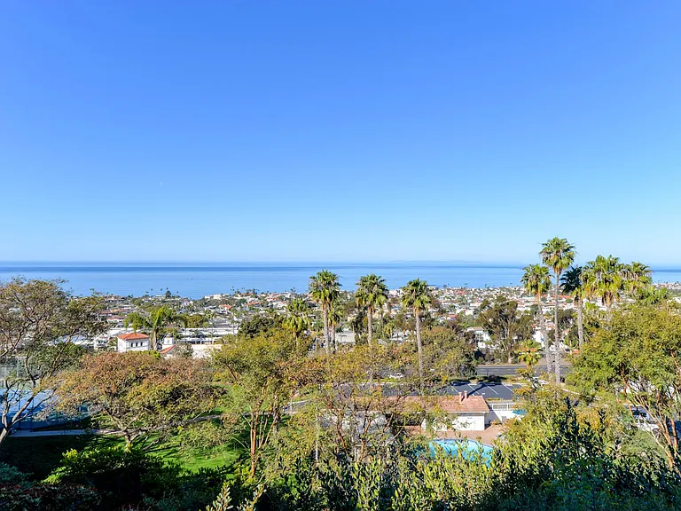 120 Calle Patricia — Photo 1