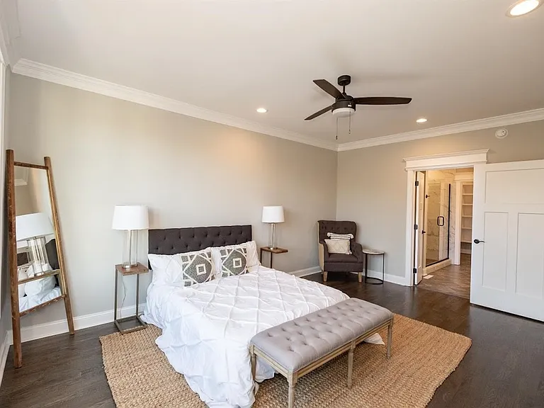 1625 Helmsdale Dr #1 — Photo 4