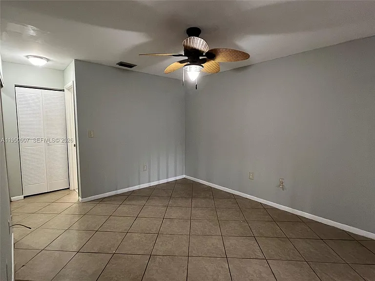 809 NE 214th Ln #2 — Photo 15