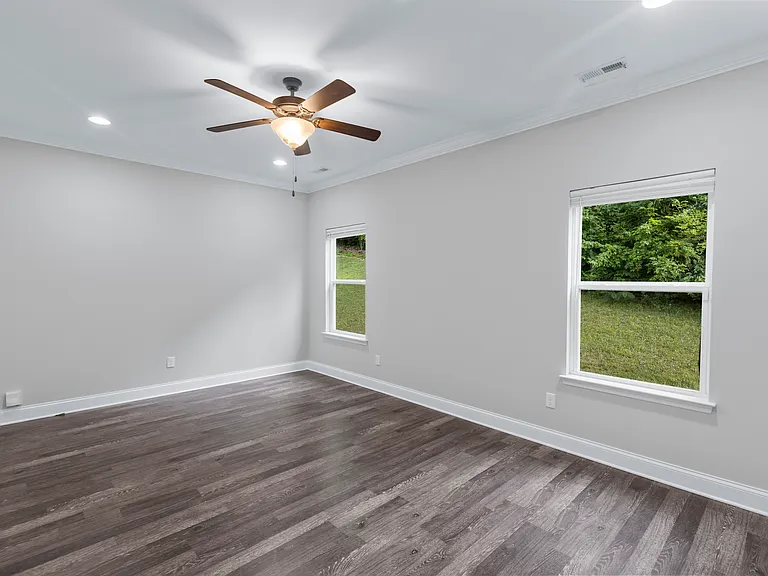 1610 Southern Heights Cir SE — Photo 9