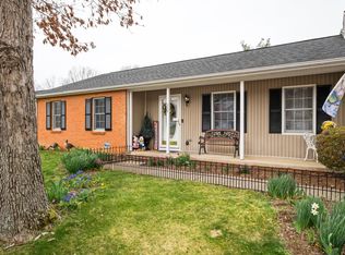 239 Flint Mountain Dr, Stuarts Draft, VA 24477