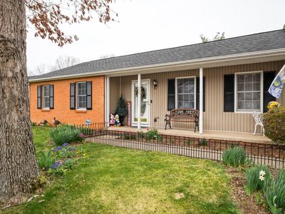 239 Flint Mountain Dr, Stuarts Draft, VA, 24477