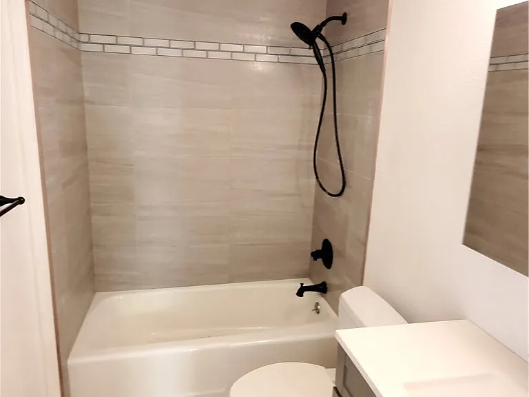 351 E Verdugo Ave #E — Photo 17