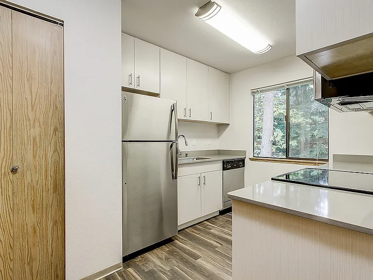 Cedar Terrace — Photo 14