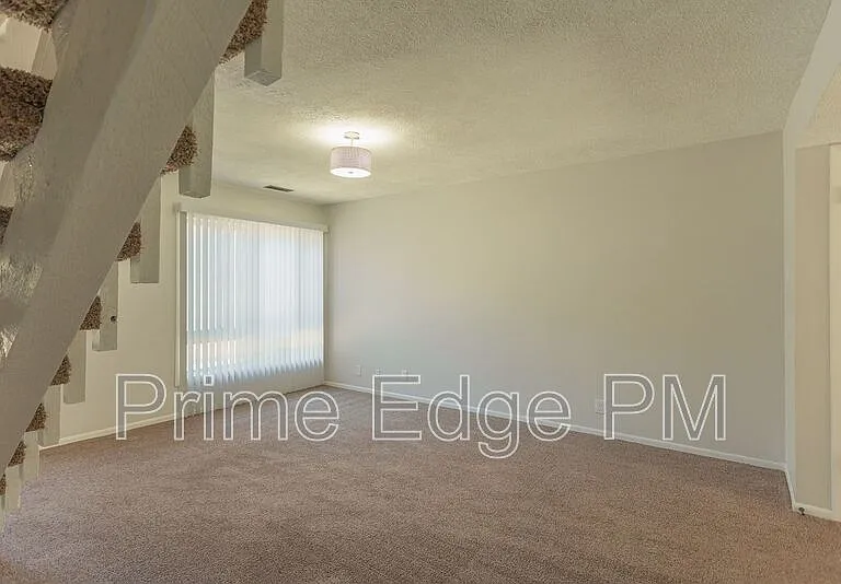 6235 Holdrege St #A3-apt A3 — Photo 2