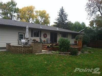 2nd image of 324 16th Ave NE