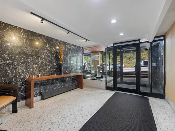 2750 Johnson Avenue image 8 of 11