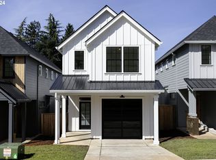 2466 Debok Rd, West Linn, OR 97068