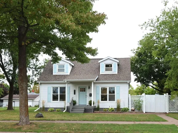 914 3rd Ave E, Ashland, WI 54806