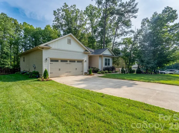 157 Wylie Trl, Statesville, NC 28677