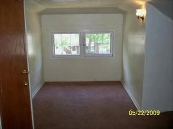 4849 W Eddy St #2, Chicago, IL 60641