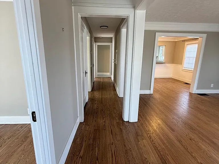 287 E Eastland St — Photo 7