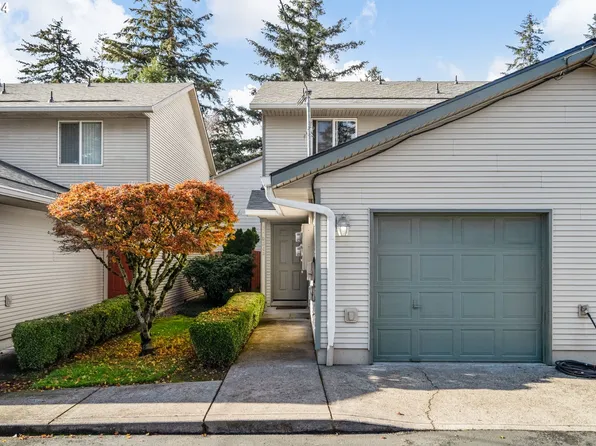 12034 SE Bush St APT B, Portland, OR 97266