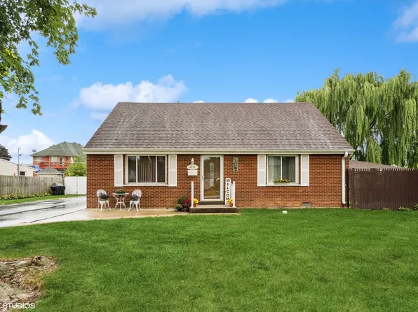 8132 Oak Park Ave, Burbank, IL 60459