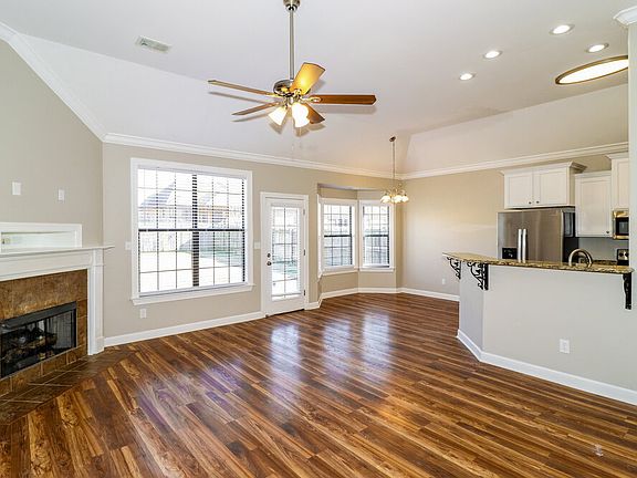 5th image of 1386 Sawmill Creek Ln