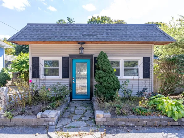 1 Elm Street, Plaistow, NH 03865