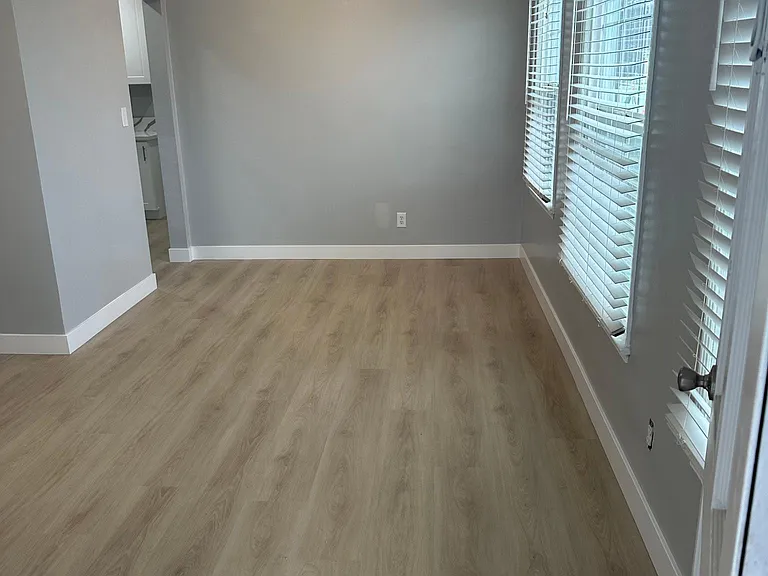 Living room/dining room