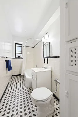 Sold by Compass | media 25