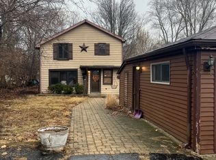 5S661 Wright St, Naperville, IL 60563