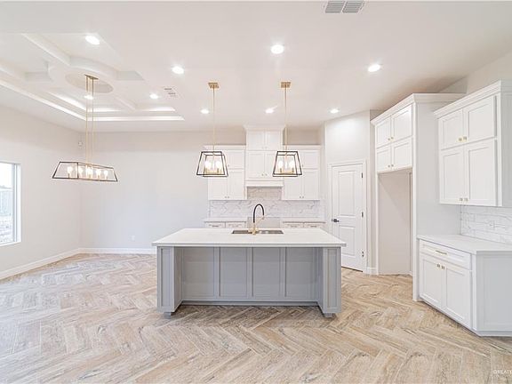 4th image of 1105 Palazzo Dr