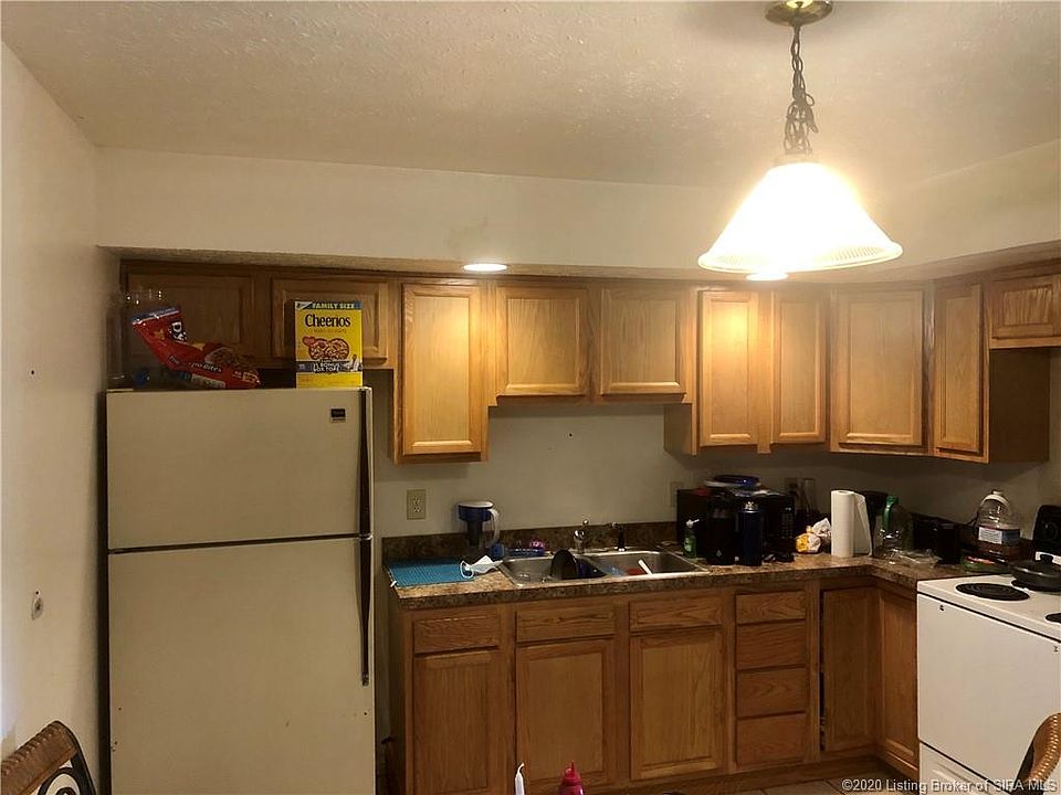 2nd image of 1135-1137 Griffin St