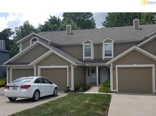 5932 NE Moonstone Dr, Lees Summit, MO 64064