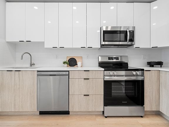 2nd image of 45754 Wellington Ave #505