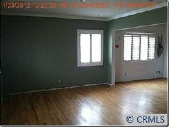 4th image of 4313 Hackett Ave